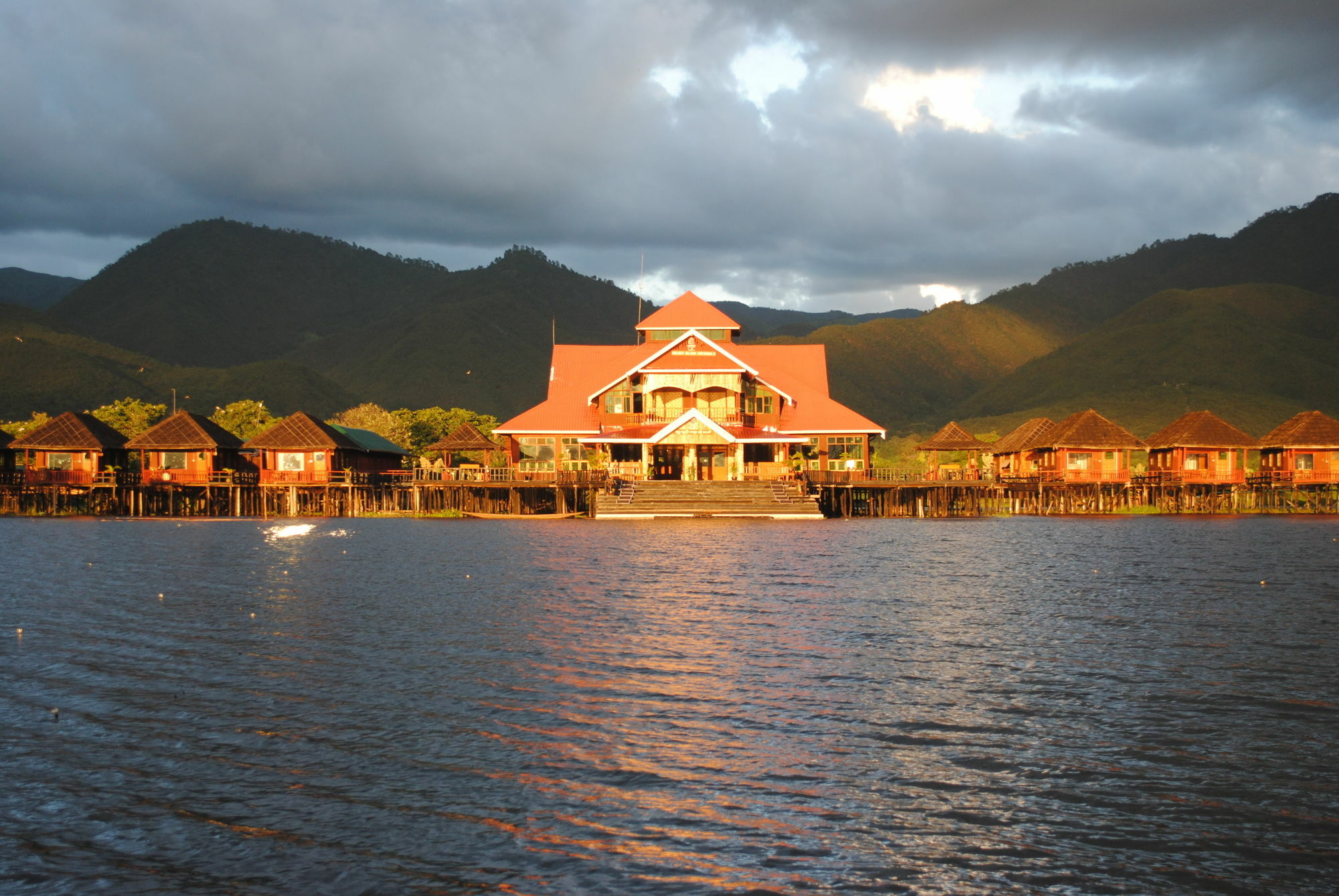 Golden Island Cottages Thale U Hotel Ywama Zewnętrze zdjęcie